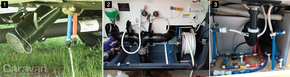 ) 청수 탱크, 온수기 배관 외에도 블랙 탱크도 관리가 필요2) ﻿외부 샤워기가 설치된 경우, 배관 내의 물기 제거는 물론 서비스 도어를 열고 닫을 경우 파손에 주의 3) U자 관이 막힐 수 있으므로 분해하여 정리하거나 에어 불어주기